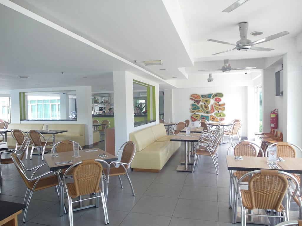 Favehotel Cenang Beach 浮罗交怡 外观 照片