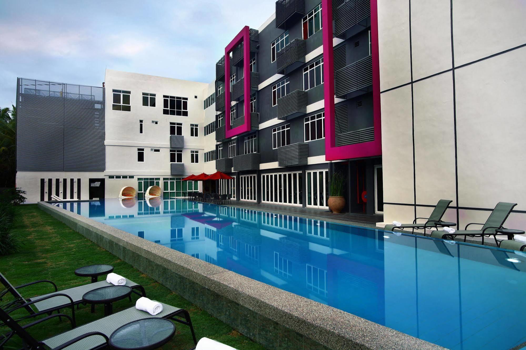 Favehotel Cenang Beach 浮罗交怡 外观 照片